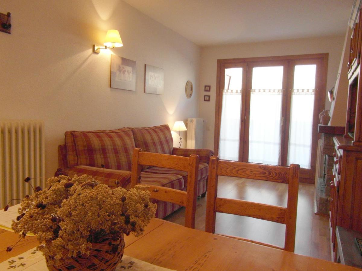 B25 - La Granja, Bajo Con Jardin - Villmor Apartment Benasque Exterior photo